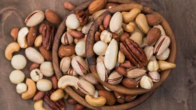 Орехи: польза и вред для организма человека, лечебные свойства,  противопоказания