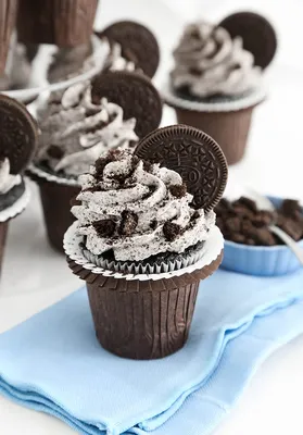 Oreo Cupcakes - Sprinkle Bakes