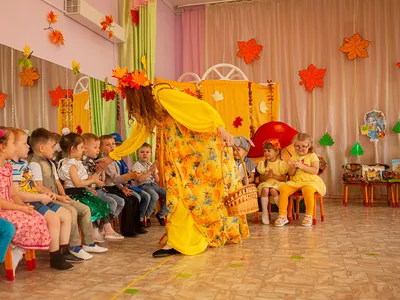 Встречайте – осень золотая! Фоторепортаж карнавальных костюмов на празднике  осени в детском саду | Detsad-Shop.ru