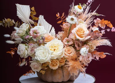 Купить набор цветов для дома «Осень» (с вазой с любой надписью) с доставкой  по Екатеринбургу - интернет-магазин «Funburg.ru»