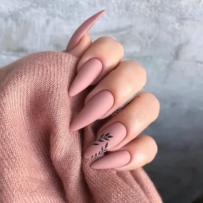 Супер как красиво смотрятся острые ногти | Instagram