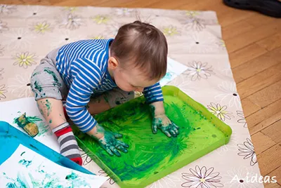 5 идей для игры с пальчиковыми красками - Бути мамою