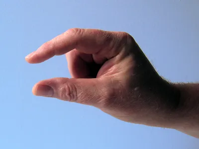 Невозможное возможно: как сделать пальцы длиннее без операций | theGirl