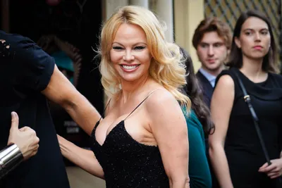 Pamela Anderson Reflects on Her Makeup-Free Movement