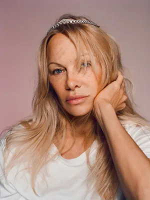 Pamela Anderson - Wikipedia