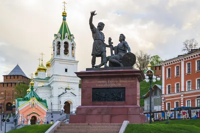Памятник Минину и Пожарскому (Нижний Новгород) — Википедия