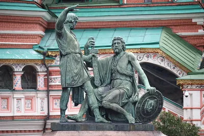Настольная скульптура «Памятник Минину и Пожарскому»