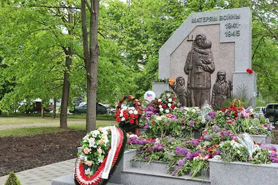 В пригороде Барнаула открыли обновленный памятник, посвященный Великой  Отечественной войне БАРНАУЛ :: Официальный сайт города