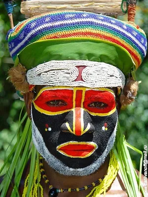 Папуасы Новой Гвинеи: на лицо ужасные, добрые внутри | TravelWorld