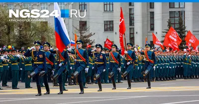 Военный парад в Пхеньяне в честь 70-летия окончания Корейской войны.  Фотогалерея