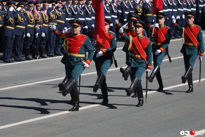 В военном параде в этом году примут участие и украинские военные / Статья
