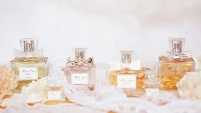 Estee Lauder Beautiful Magnolia Parfum water - buy for 36960 KZT in the  official Viled online store, art. PLAJ010000