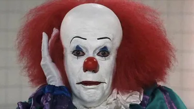 Жуткий косплей дня: клоун Пеннивайз из фильма «Оно» | Канобу