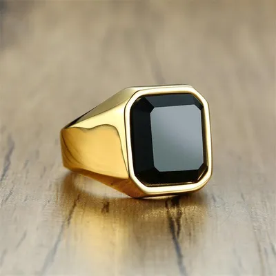 Эксклюзивный женский перстень Lаgrima pura с крупным камнем купить от 49511  грн | EliteGold.ua