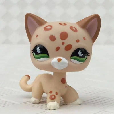 Adorable Littlest Pet Shop Short Hair Cat Collectible