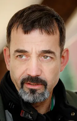 File:Дмитрий Певцов 2017 (cropped).jpg - Wikimedia Commons