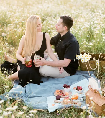 We Ranked the 10 Best Picnic Scenes in the History of Art to Inspire Your  Memorial Day Festivities