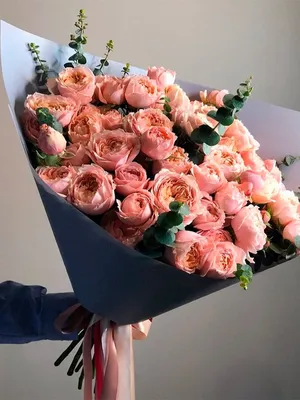Кустовые пионовидные розы и ромашки доставка в Красноярске | ФлоРум24