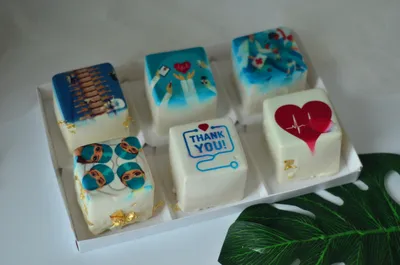 Макаронс -французские пирожные на миндальной муке с нежнейшими двойными  начинками 🥰 150₽/ шт | Instagram