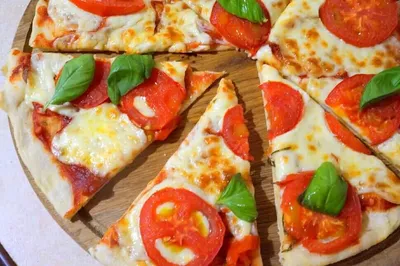 Доставка пиццы в СПб бесплатно 24 часа. Заказать пиццу круглосуточно на дом  или в офис