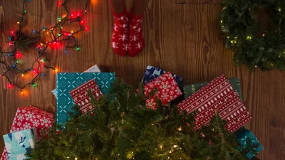 Что подарить семье на Новый год: идеи семейных подарков - Полезные советы –  KOLUNDROV