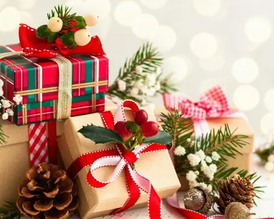 Волшебство под ёлочкой! Детский новогодний подарок: 27 натуральных  сладостей купить c доставкой на дом в интернет-магазине КуулКлевер