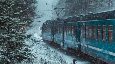 Обои поезд, снег, лес, зима картинки на рабочий стол, фото скачать бесплатно