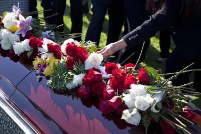 Как провести похороны во время карантина - Волга Ньюс