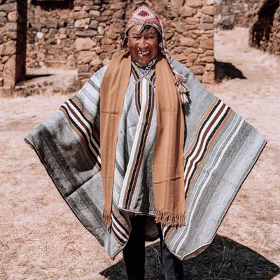 Peru, Timoteo Ccarita Sacaca, P23 Poncho Pastor (Shepherd's poncho) –  Selvedge Magazine