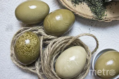 Пасхальное воскресенье на носу: разные и интересные способы красить яйца