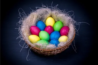 Как покрасить яйца к Пасхе в разные цвета с помощью продуктов, которые уже  есть на вашей кухне – La Lavanda - Красота и уют хэндмейд