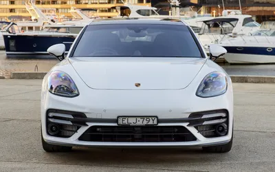 Обои на рабочий стол автомобили Porsche Panamera Turbo E-Hybrid  Sonderwunsch - 2024