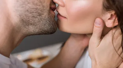 Какие поцелуи нравятся мужчинам - IVONA.UA