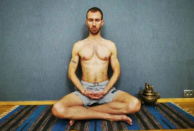Нужен ли «лотос» для медитации? - Йога-тур: туры с йогой по всему миру