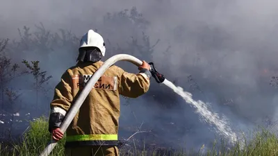 Пожарная машина тушит пожар - развивающий мультик для детей про пожарные  машинки - YouTube
