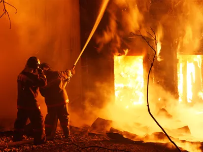 За выходные пожарные ликвидировали более 20 загораний сухой растительности  в Крыму