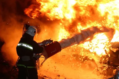 В Финляндии тушат крупный пожар на пищевом комбинате