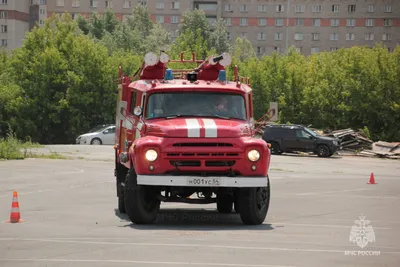 Пожарные машины МКЗ и АМО ЗИЛ