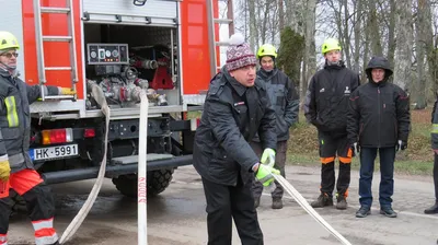 Как работают пожарные в Германии – DW – 20.04.2019