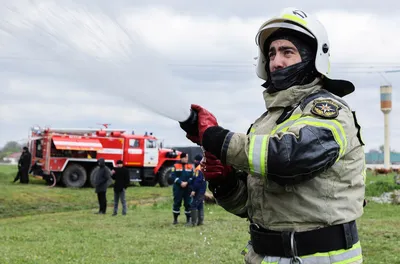 Нестандартные ситуации ждали артемовских пожарных на условном пожаре