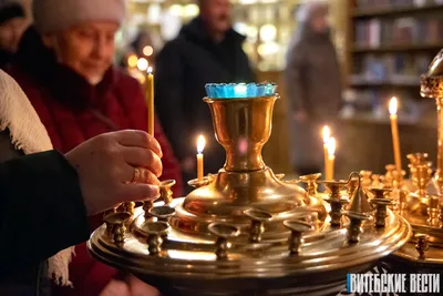Православные верующие празднуют сегодня Сретение Господне