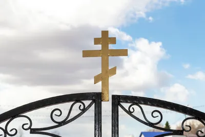 Православный крест на веревке \"Спаситель\" из дерева и обсидиана - купить по  низким ценам в интернет-магазине OZON (377720905)