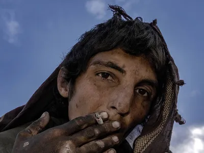 Опиумные плантации и лагеря для наркоманов. Как талибы загнали миллионы  афганцев в героиновое рабство: Политика: Мир: Lenta.ru