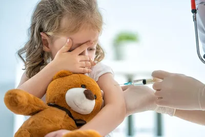 Стоит ли делать прививки в разгар пандемии - Российская газета