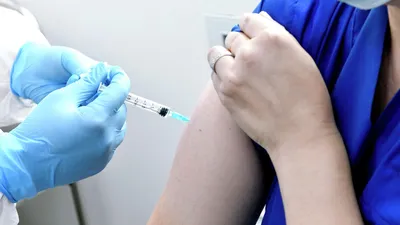 Прививки от COVID-19 и последствия. Чего ждут ученые от новых вакцин - РИА  Новости, 12.11.2020