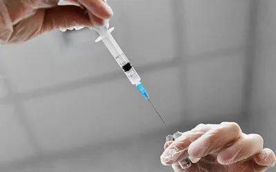 Частным клиникам разрешили делать бесплатные профилактические прививки — РБК