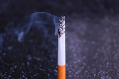 Доктор Лукин объяснил, что вызывает рак легких у пассивных курильщиков