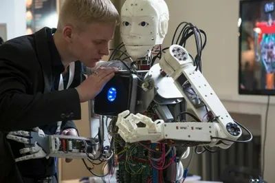 Лучше, чем люди: отберут ли роботы рабочие места или станут помощниками |  РБК Тренды