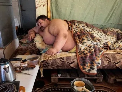 В России умер один из самых толстых людей в мире: мужчина весил 300 кило -  TOPNews.RU