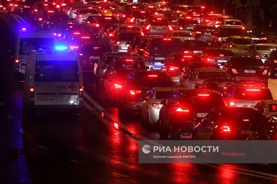 Из-за аварий на дорогах Петербурга вновь образовались пробки | Телеканал  Санкт-Петербург